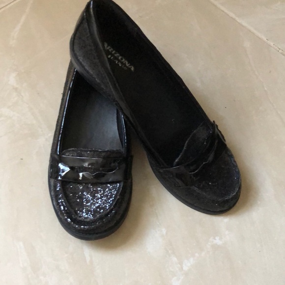 Black patent flat loafer - Picture 1 of 3
